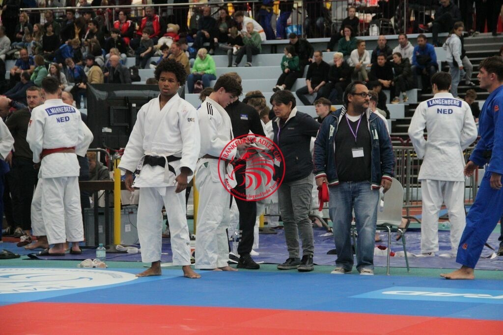 IMG_3519 | Fotos vom Adler Cup - Pictures from Adler Cup

Hier findet Ihr alle Eindrücke und großen Momente der Adler Cup Wochenenden. Here you will find all impressions and great moments of the Adler Cup weekends. - Realisiert mit Pictrs.com