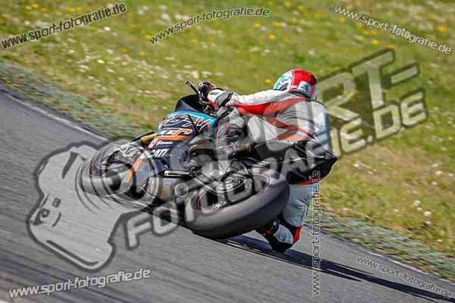 pubi7931 | Professionelle Fotos von Sportveranstaltungen, aber auch Hochzeiten und anderen Events. - Realisiert mit Pictrs.com