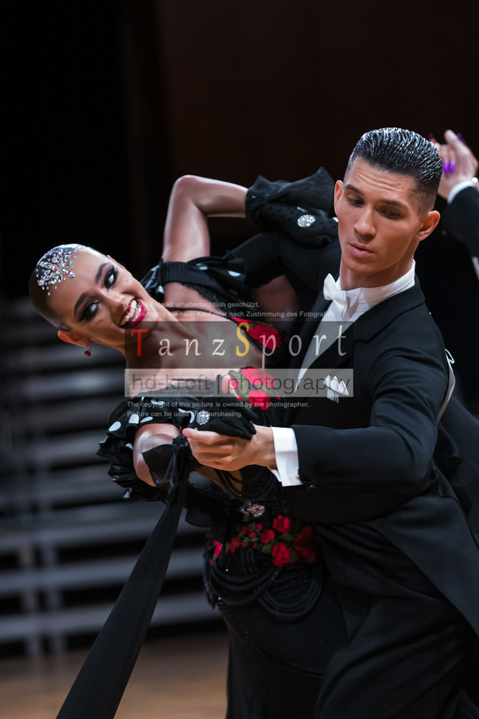 20250821_WDSF_GS_Std_R1_B1_3848 | Tanzsportbilder, Standardtanz, Lateintanz, WDSF, DTV, LTVB, dancecomp, goc, hessen tanzt, blaues band der spree, walzer, tango, wiener walzer, slowfox, quickstepp, samba, rumba, cha-cha-cha, paso doble. jive, hd-kroft photography, turniertanzsport