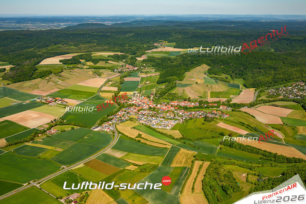 Geschenkidee Michelau bei Michelau im Steigerwald -Die Luftbildaufnahme wurde 2025 vom UL-Flugzeug heraus erstellt ( keine Drohne ) - Hochauflösende Luftaufnahme -Nicht vergleichbar mit Google Maps oder Satelittenbilder- Die Geschenkidee !Mit Lizenz und Bildrechte bestellbar