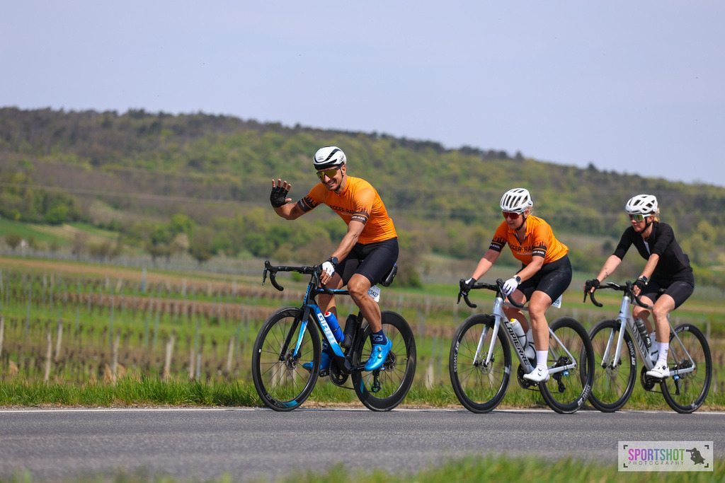 Neusiedlersee Radmarathon 2026 | @sportshot_your_pictrs #yourpictures#roadtowm2029 #nrm #neusiedlerseeradmarathon #neusiedlersee #neusiedlerseetourismus #burgenland #mörbisch #nrm26 #burgenlandtourismus #voglundco #poweredbyburgenlandtourismus #radsport #rad #marathon #ucigranfondo #visitburgenland #ucigranfondoworldseries