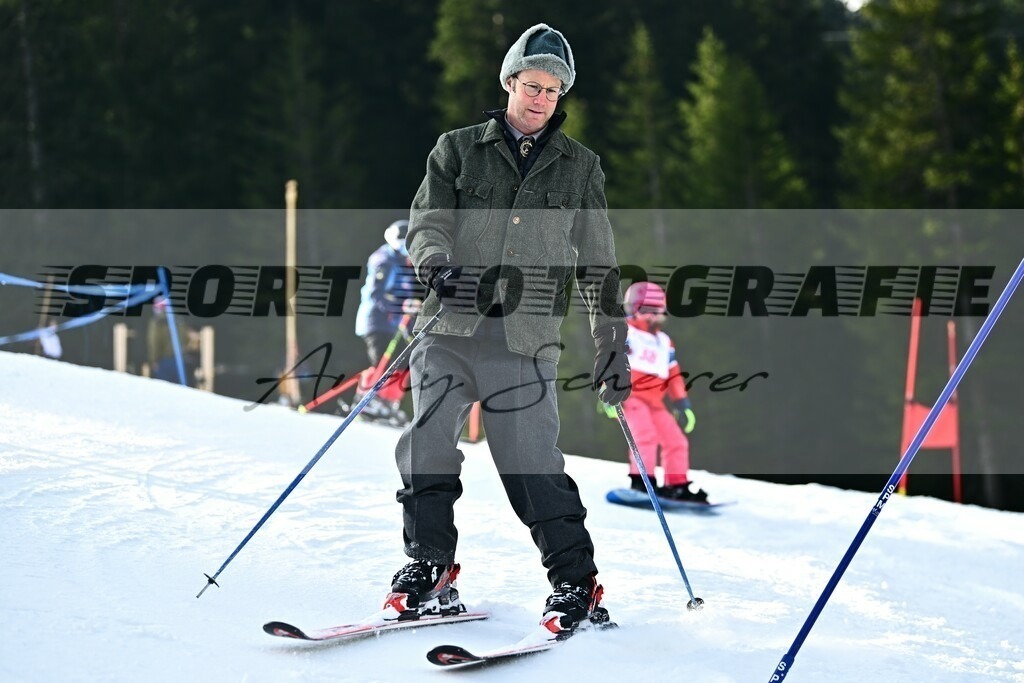 DSC_8297a | Kaufen Sie Sportbilder im Onlineshop von Andy Scherrer Sportfotografie. Faszinierende Bilder von Sportevents aus der ganzen Schweiz. Fussball, Frauenfussball, Unihockey, Handball, Schwingen und weiteren Sportarten. - Realisiert mit Pictrs.com