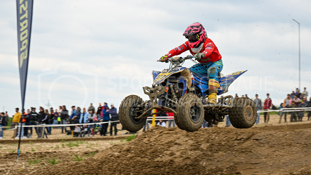 Motocross Schlatt bei Winterthur - 30. April 2023 | #123 Cruz Marcelo aus Langenthal (CH) auf 450 Ccm in der Kategorie Quad am Motocross Schlatt bei Winterthur, 30. April 2023. 
Instagram: @mx_schlatt | @mc_wila | @sam_schweiz
Bild: Sportfotografie Markus Aeschimann | www.markus-aeschimann.ch - Realisiert mit Pictrs.com