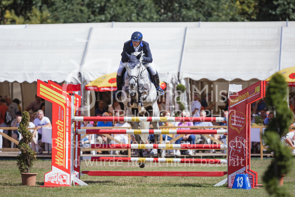 220717_LC_GroßerPreis-922 | Deine schönsten Turniermomente als professionelle Fotos! Entdecke hochwertige Pferdesport-Fotografie im Online-Shop. Jetzt Fotos finden & bestellen!