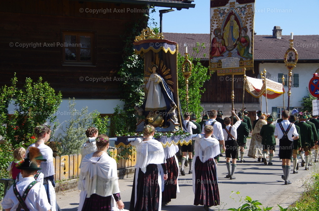 IMGP5366 | fotografiert von Axel PollmannLeonhardi Wallfahrt Benediktbeuern und Murnau, Fronleichnam, Fasching, Landschaft im Loisachtal und Benediktbeuern  - Realisiert mit Pictrs.com