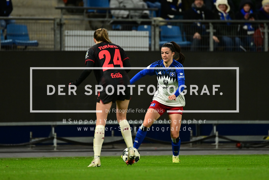 Fußball I Frauen I Saison 2025-2026 I DFB-Pokal I Achtelfinale I Hamburger SV - Bayer 04 Leverkusen I 18646 | Der Sportfotograf. - Realized with Pictrs.com