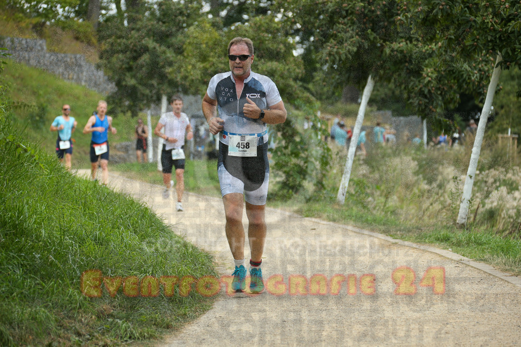 250824_1350_EX1_3910 | Sportfotografie im Rhein-Sieg Kreis, Köln, Bonn, NRW, Rheinland Pfalz, Hessen, etc. Unser Tätigkeitsfeld umfasst den Laufsport vom Volkslauf über den Marathon, Duathlon, Triathon bis zum Ultralauf wie Kölnpfad Ultra oder Schindertrail.