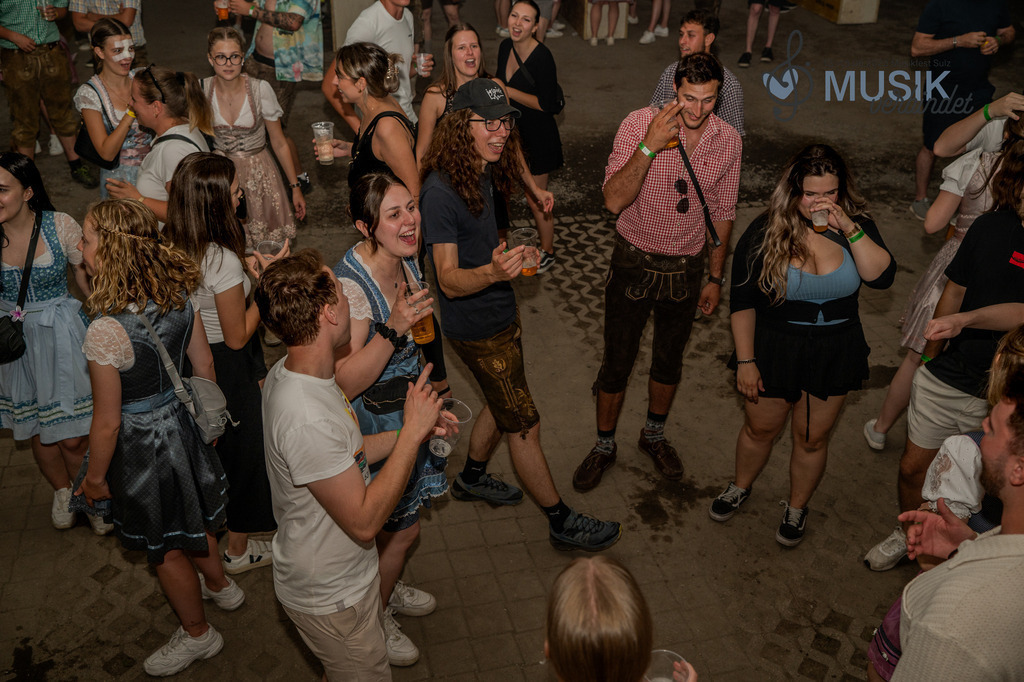 DSC_3516 | "Fussifoto.com – Ihr Ansprechpartner für hochwertige Fotografie! Entdecken Sie kreative Bilder und professionelle Dienstleistungen. Kontaktieren Sie uns für Ihre Projekte!"