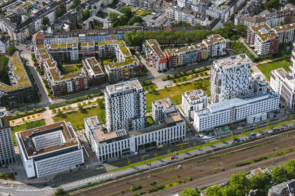 4049596 | moderne Büro-und Wohnhäuser am Berty-Albrecht-Park, Düsseldorf