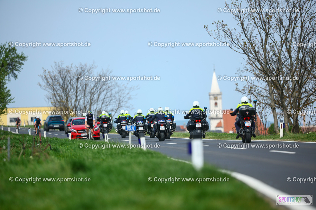 823_TRA56974 | Neusiedlersee Radmarathon 2026@sportshot_your_pictrs #yourpictures#roadtowm2029 #nrm #neusiedlerseeradmarathon #neusiedlersee #neusiedlerseetourismus #burgenland #mörbisch #nrm26 #burgenlandtourismus #voglundco #poweredbyburgenlandtourismus #radsport #rad #marathon #ucigranfondo #visitburgenland #ucigranfondoworldseries