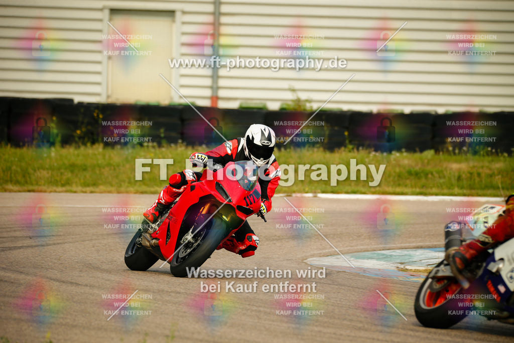 _MOT5110 | Hier findet Ihr Bilder von Touristenfahrten auf der Nürburgring Nordschleife oder von anderen Veranstaltungen die ich besucht habe. Viel Spass beim Durch Schauen 