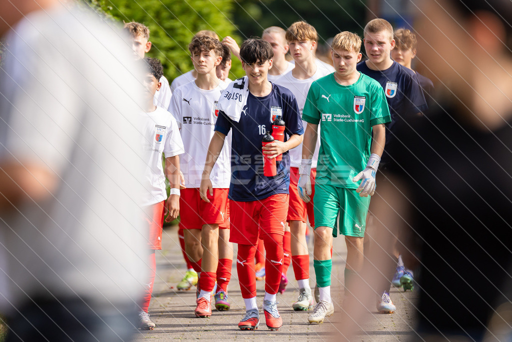 20250920_Picselweb-Fotografie_1R3_0016 | JFV D/A &amp; Stade - VfB Oldenburg0:1 VfB no70:2 VfB no70:3 VfB JFV Eigentor0:4 VfB no70:5 VfB no71:5 JFV no3 Jaric Jimenez-Voss2:5 JFV no9 Janko Sylvester3:5 JFV no16 Damian Elias Mihro Burekovic - Realisiert mit Pictrs.com