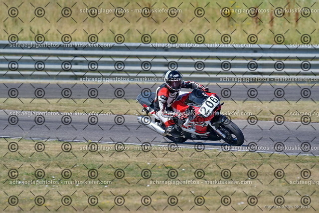26bc03-0106 | markuskiefer.com - Realisiert mit Pictrs.com