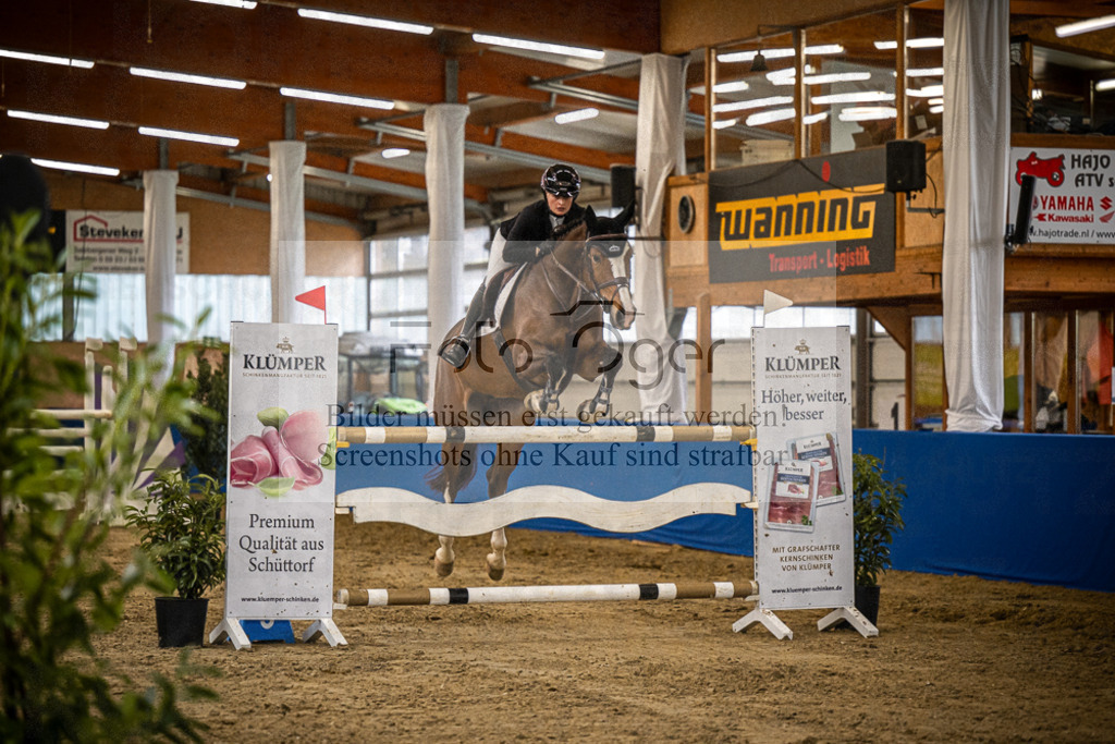 DOS_2489 | Entdecke hochwertige Reitturnierfotos von Foto Oger. Professionell, emotional und authentisch – jetzt Lieblingsmomente im Shop bestellen.Deutschlandweite Turnierfotografie. - Realisiert mit Pictrs.com