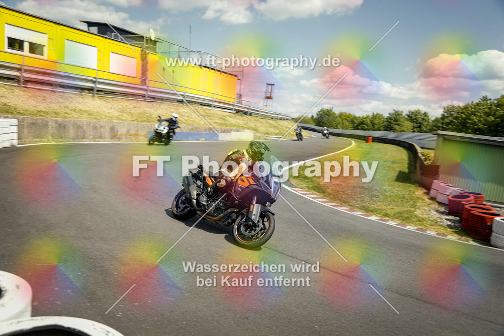 OBK_Mai_Volker_Adam-10868 | Hier findet Ihr Bilder von Touristenfahrten auf der Nürburgring Nordschleife oder von anderen Veranstaltungen die ich besucht habe. Viel Spass beim Durch Schauen 