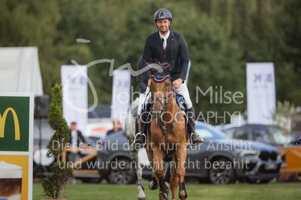 220715_LC_Youngster-S-644 | Deine schönsten Turniermomente als professionelle Fotos! Entdecke hochwertige Pferdesport-Fotografie im Online-Shop. Jetzt Fotos finden & bestellen!