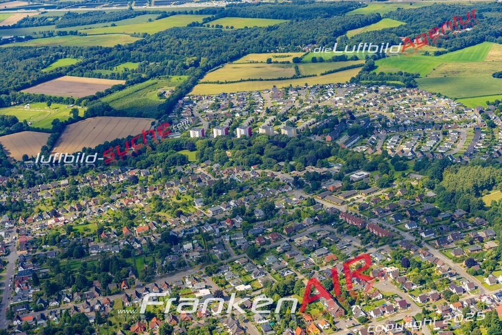 Luftaufnahme Gartenstadt Neumünster - Die Luftaufnahme wurde 2025 vom UL-Flugzeug heraus erstellt ( ohne Drohne ) - Hochauflösende Luftaufnahme - für professionelle Ausdrucke geeignet. Die Geschenkidee !Mit Lizenz und Bildrechte bestellbar