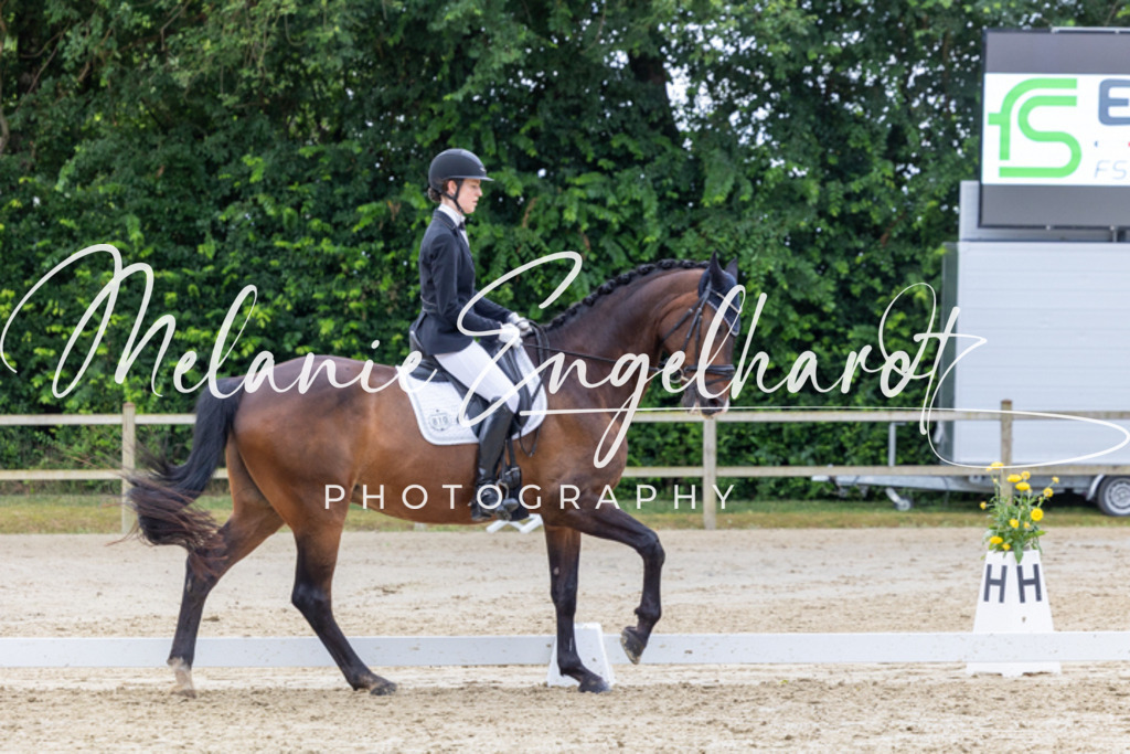 7I8A3999 | melanie-engelhardt-photography - Realisiert mit Pictrs.com