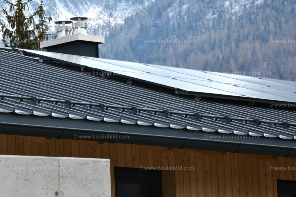 bib-lg17-elektroinstallation-0214 | Nach LV-Leistungsgruppen sortierte Detailfotos über den Bau eines Hauses. Alle Hausbau-Bilder direkt vom Urheber und Autor der Website Haus-Selber-Bauen.com