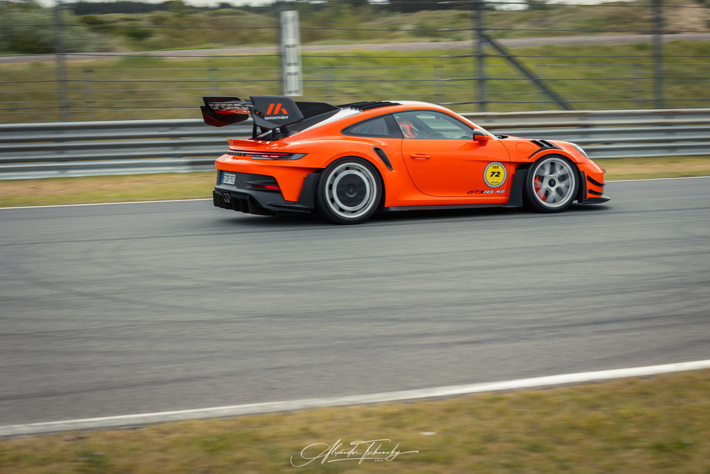 R6PZ0956 _Alexander Tschuncky | Entdecken Sie die faszinierende Welt von Alexander Tschuncky Arts: Kreative Fotografie, atemberaubende Automobilkunst und hochwertiger Bilderdruck. Lassen Sie sich inspirieren! - Realisiert mit Pictrs.com