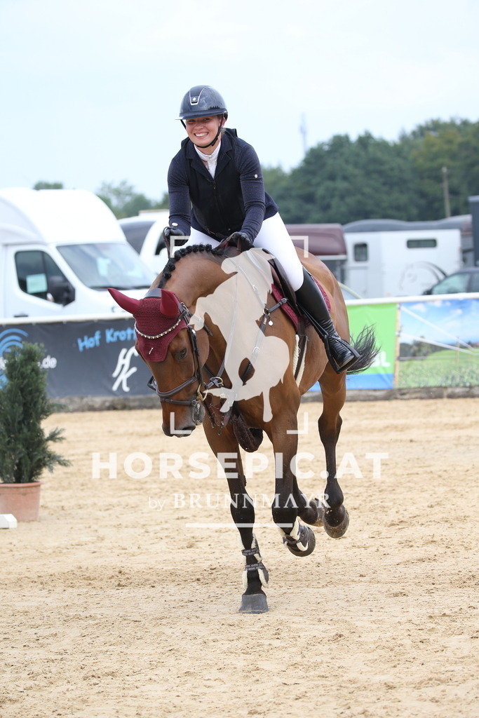 DL2Q8335 | Willkommen bei Brunnmayr - Design & Fotografie – Ihrem Spezialisten für Reitturniere und Pferdeveranstaltungen in Oberösterreich, Salzburg und Bayern! Seit über 17 Jahren sind wir leidenschaftlich dabei.