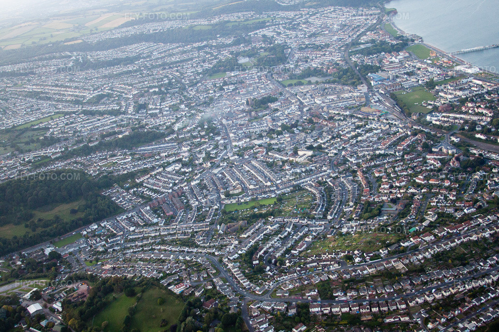 Aerial view: View of the town in Paignton in the state England, Great Britain. – Photo: IMG_19859.jpg taken on 07/25/2009 by Werner Riehm/FLY-FOTO.com – Resolution of the original: 4752 x 3168 px