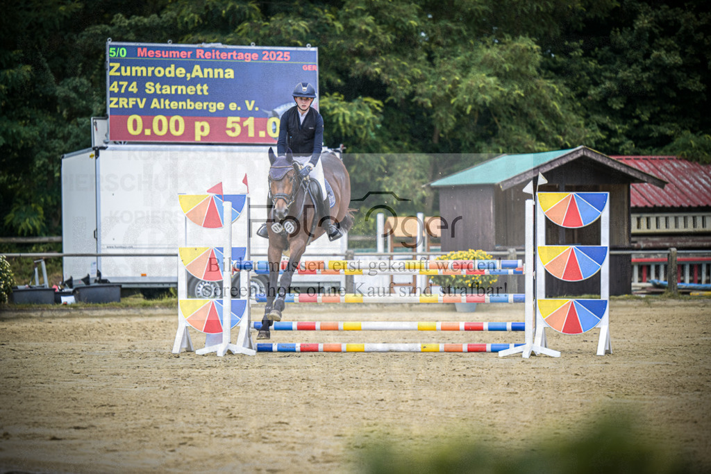 DOS_4707 | Entdecke hochwertige Reitturnierfotos von Foto Oger. Professionell, emotional und authentisch – jetzt Lieblingsmomente im Shop bestellen.Deutschlandweite Turnierfotografie. - Realisiert mit Pictrs.com