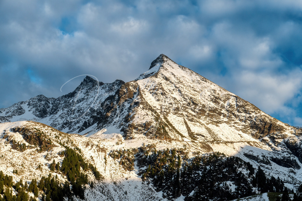 Neunerkogel | frisch angezuckert vom ersten Schnee im Herbst