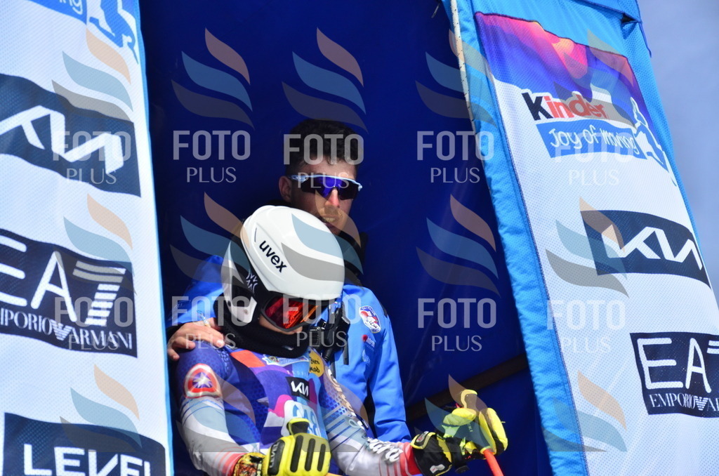 _ELE1801 | holidayphoto