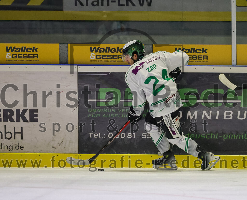 2026-01-02_030_TSV_Erding_gegen_Hoechstadt_Alligators | Erding, Deutschland, 02.01.2026:Eishockey, Oberliga Süd 2025 / 2026, 33. Spieltag, TSV Erding gegen Höchstadt Alligators, Endergebnis: 2:1Roman Zap (Höchstadt Alligators, #24)Foto: Christian Riedel / fotografie-riedel.net