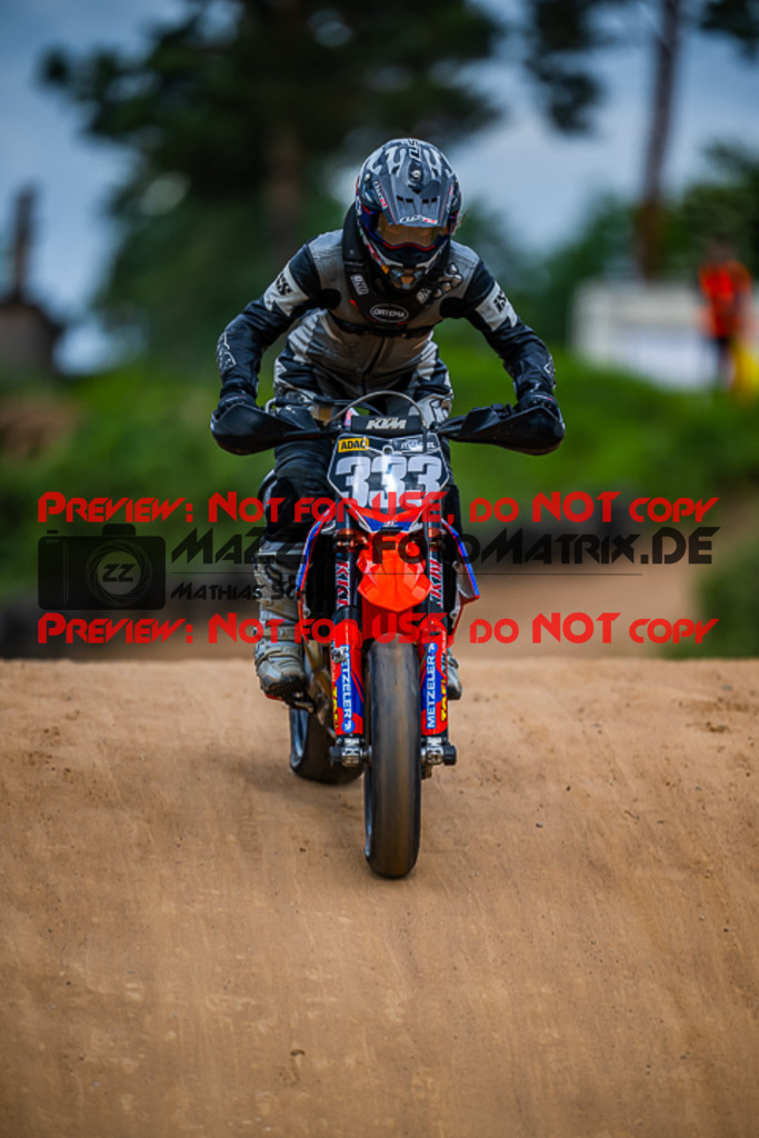 MaZZes_FotoMatrix_220528_6237 | Fotograf Mathias Schmid
Sportfotograf,
Eventfotograf,
Hochzeitsfotograf,
Portraitfotograf