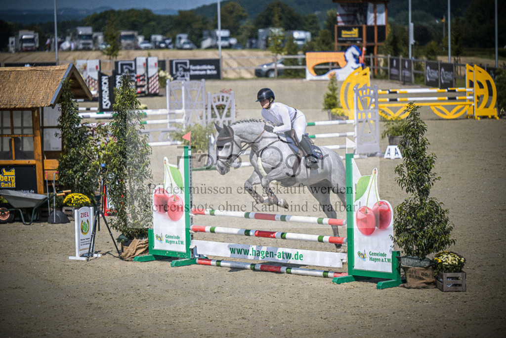 DOS_3170 | Entdecke hochwertige Reitturnierfotos von Foto Oger. Professionell, emotional und authentisch – jetzt Lieblingsmomente im Shop bestellen.Deutschlandweite Turnierfotografie. - Realisiert mit Pictrs.com