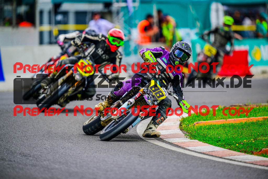 MaZZes_FotoMatrix_240609_6007705_8327 | SWISS S1