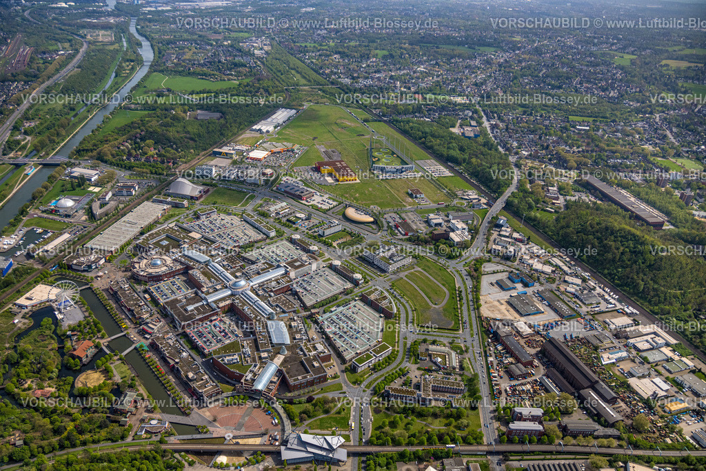 Oberhausen240401258 | Luftbild, Westfield Centro sternförmiges Einkaufszentrum, Gesamtansicht Neue Mitte am Rhein-Herne-Kanal mit Fluss Emscher und Autobahn A42, Promenade mit Riesenrad und Legoland, Borbeck, Oberhausen, Ruhrgebiet, Nordrhein-Westfalen, Deutschland