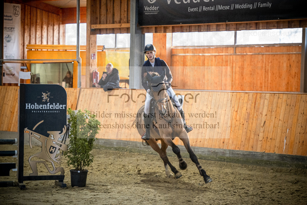 DOS_1110 | Entdecke hochwertige Reitturnierfotos von Foto Oger. Professionell, emotional und authentisch – jetzt Lieblingsmomente im Shop bestellen.Deutschlandweite Turnierfotografie. - Realisiert mit Pictrs.com