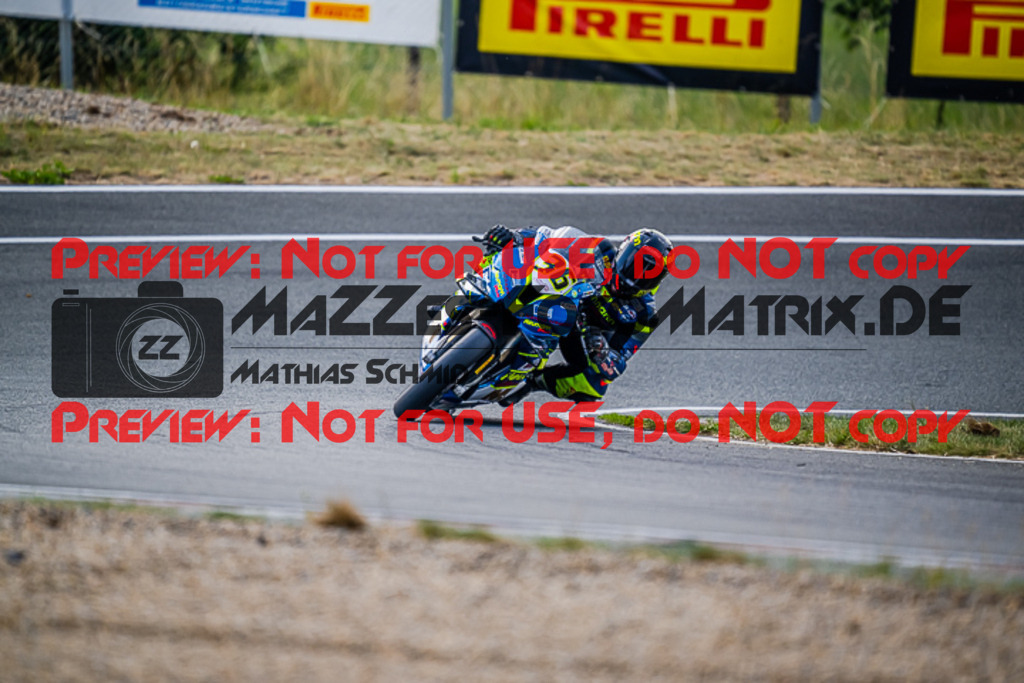 MaZZes_FotoMatrix_220722_8189 | IDM1000