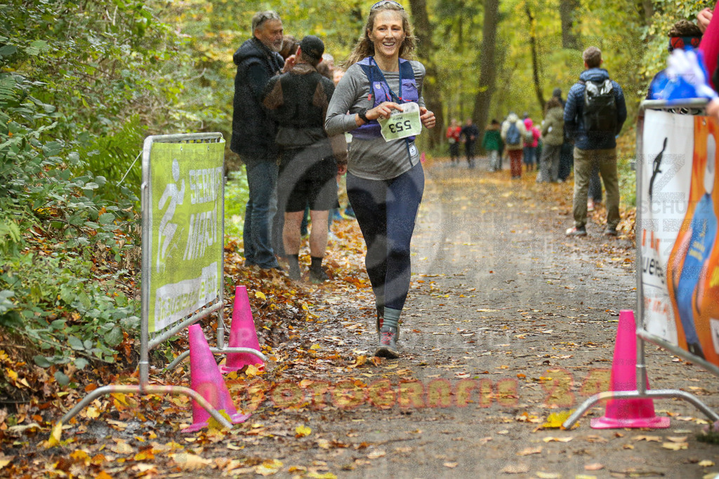 251026_1306_EX1_2481 | Sportfotografie im Rhein-Sieg Kreis, Köln, Bonn, NRW, Rheinland Pfalz, Hessen, etc. Unser Tätigkeitsfeld umfasst den Laufsport vom Volkslauf über den Marathon, Duathlon, Triathon bis zum Ultralauf wie Kölnpfad Ultra oder Schindertrail.