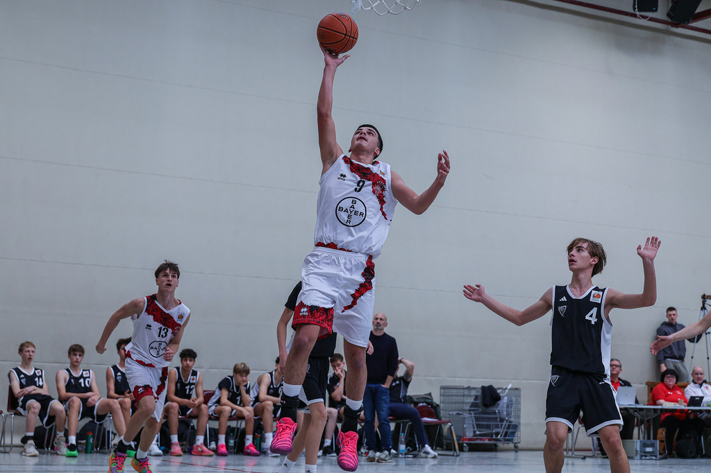 JBBL BAYER GIANTS vs Team BonnKöln RAG-106 | Fotos von Basketballspielen aus dem Raum NRW fotografiert von Gero Mueller-Laschet und Daniel Schaefer - Realisiert mit Pictrs.com