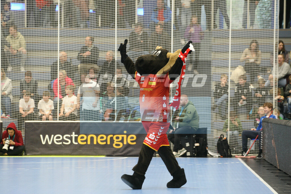 TUSEM Essen - HBW Balingen | Elmar Maskottchen des TUSEM - © Sportfoto-Sale (MK) - Realisiert mit Pictrs.com