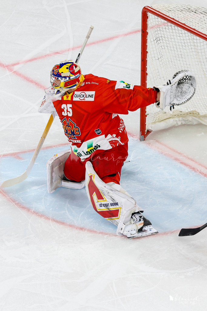09302025_EHCB vs EVZ_wb-8539 | Sportbilder, Sportfotograf, Hochzeits- und Eventfotografin, Flugshows, Portraits und Tiershooting, Aviation, Downhill, Nationalleague, Swissleague, International