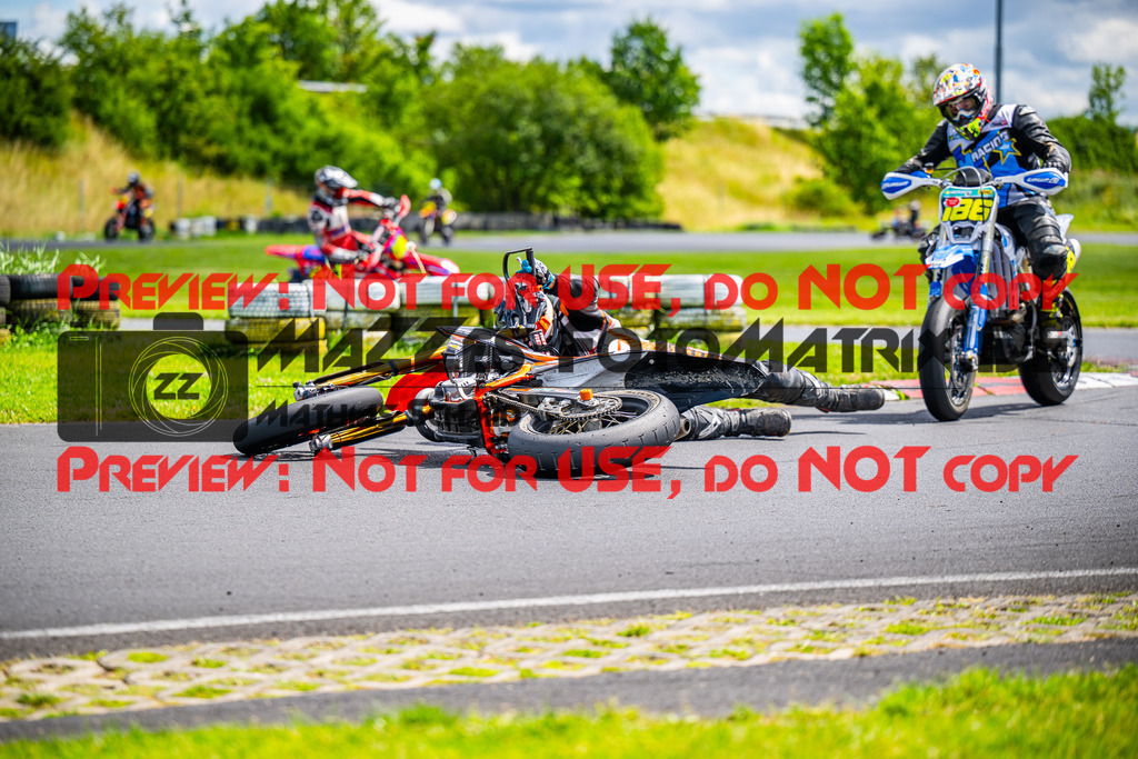 MaZZes_FotoMatrix_240713_6021986_7636 | S2