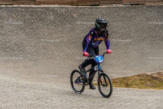 BayBMX2026-04914 | Fotogalerie von Thomas Dettweiler mit Eventbildern und lizenzfreien Fotos. Perfekt als Wandbild, für Büro, Website oder private Nutzung. - Realisiert mit Pictrs.com