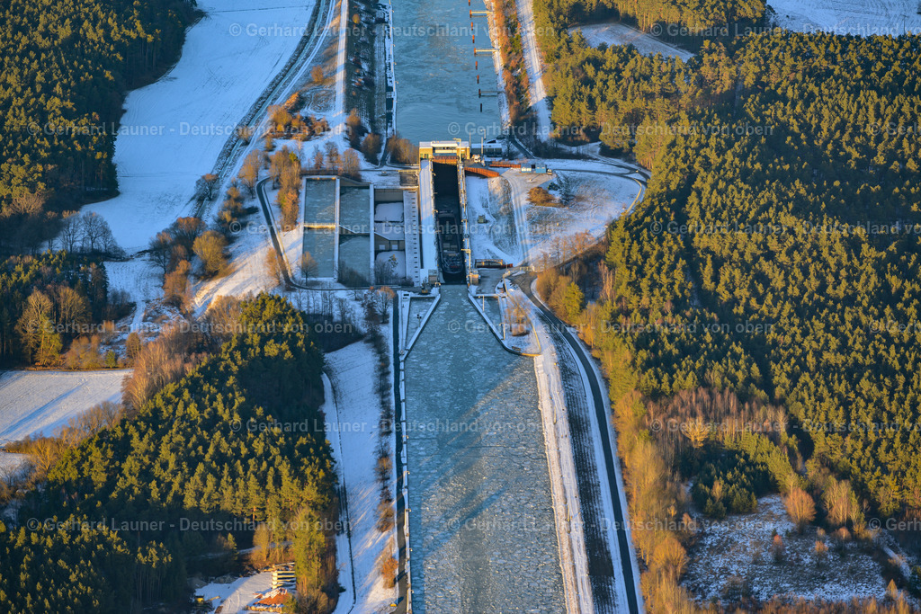 3700219 | zugefrorene Schleuße bei Möhrendorf