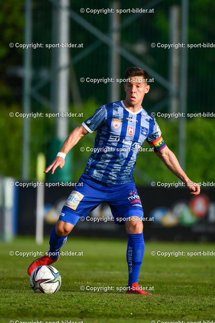 AUT, 2.Liga, FC Blau Weiss Linz vs FC Liefering | 13.05.2022, Hofmann Arena Linz, AUT, 2.Liga, FC Blau Weiss Linz vs FC Liefering, im Bild Michael Brandner (Blau Weiss Linz)


// Admiral 2. Liga Match between FC Blau Weiss Linz and FC Liefering in Linz, Austria on 2022/05/13
