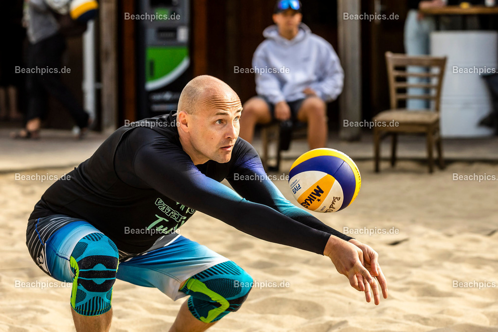 2023-00070690-Vater-Sohn-Turnier |  18.05.2023; Berlin Foto: Gerold Rebsch - www.beachpics.de
