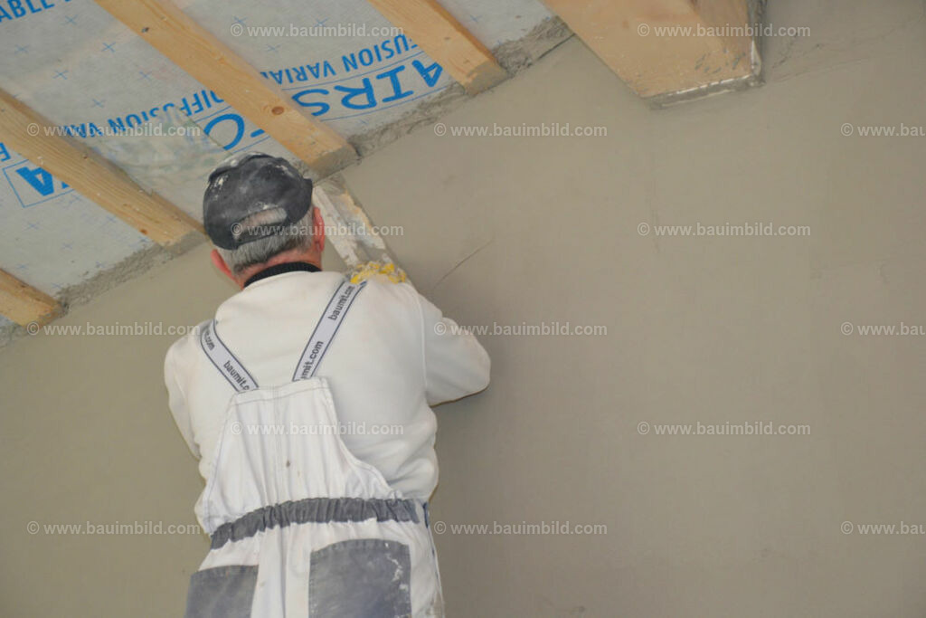 bib-lg18-putzarbeiten-0052 | Nach LV-Leistungsgruppen sortierte Detailfotos über den Bau eines Hauses. Alle Hausbau-Bilder direkt vom Urheber und Autor der Website Haus-Selber-Bauen.com
