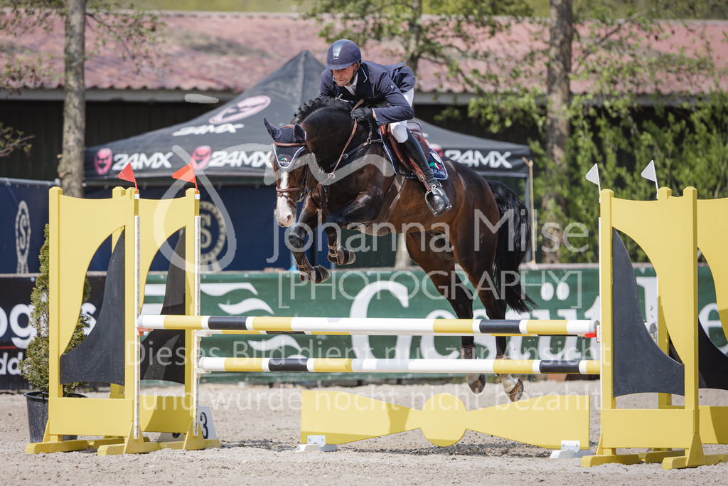 220426_Mühlen_SprPfA2-249 | Late Entry Mühlen
26.04.2022
02 Springpferde-A** 4-6j