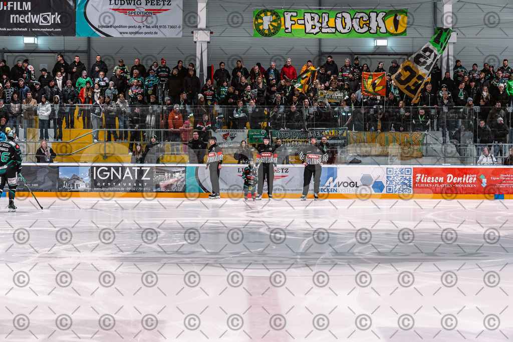 Alligators_vs_Deggendorf_30_11_2025-029 | Höchstadt Alligators Fotogalerie: Eishockey-Action aus Franken. Professionelle Spielfotos, Portraits & Stadionbilder zum Download. Jetzt entdecken! - Realisiert mit Pictrs.com