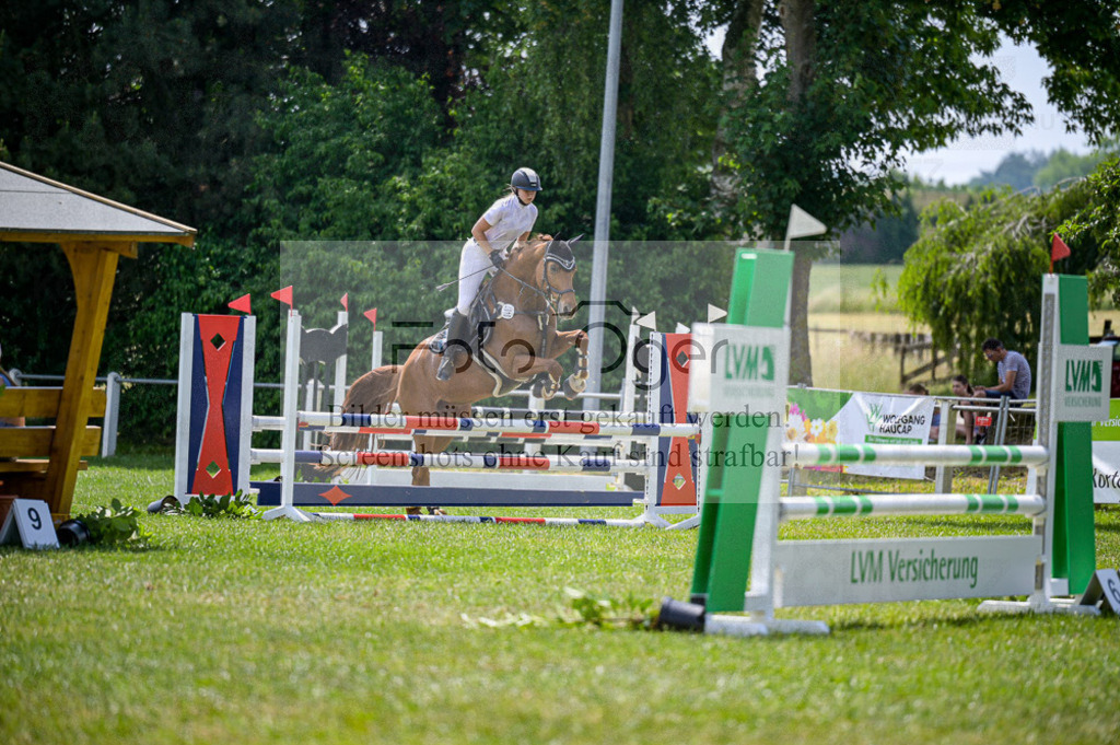 Reitturnier Voxtrup | Entdecke hochwertige Reitturnierfotos von Foto Oger. Professionell, emotional und authentisch – jetzt Lieblingsmomente im Shop bestellen.Deutschlandweite Turnierfotografie. - Realisiert mit Pictrs.com