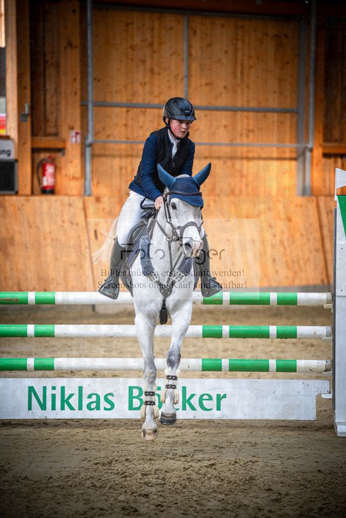 DOS_0987 | Entdecke hochwertige Reitturnierfotos von Foto Oger. Professionell, emotional und authentisch – jetzt Lieblingsmomente im Shop bestellen.Deutschlandweite Turnierfotografie. - Realisiert mit Pictrs.com